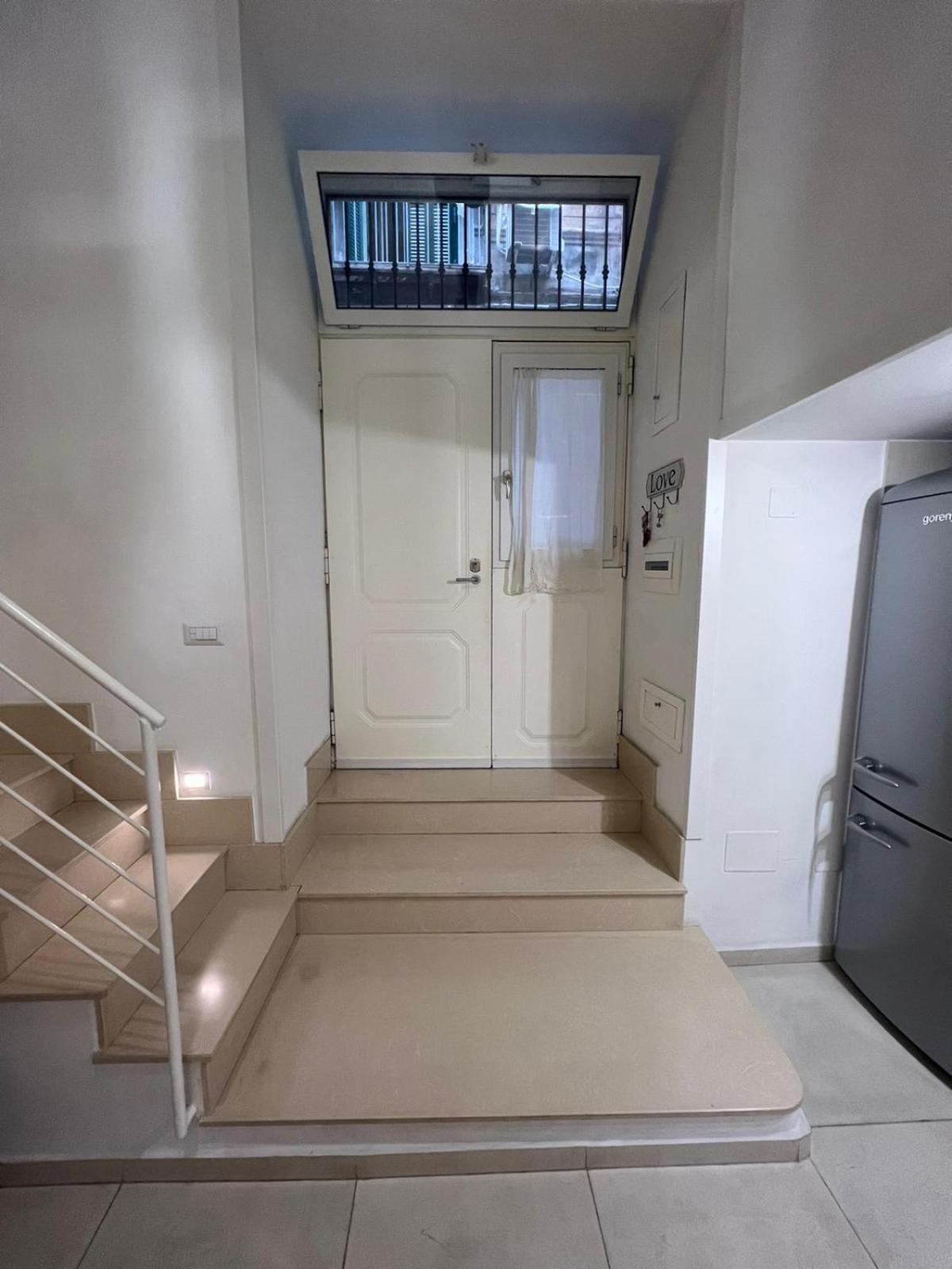 Appartamento Life House Napoli Esterno foto